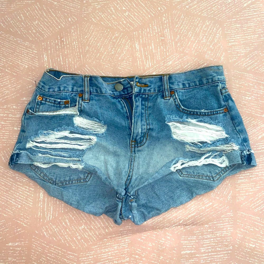 BILLABONG SHORTS 💗